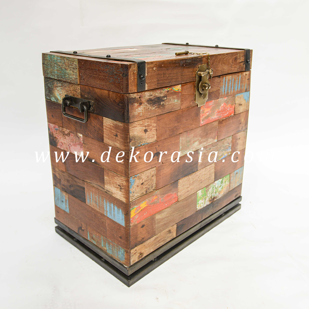 Wooden Chest Box, Vintage Wood Treasure Chest Box Decorative Storage Chest Box with Lock, Storage Boxes - Image 2