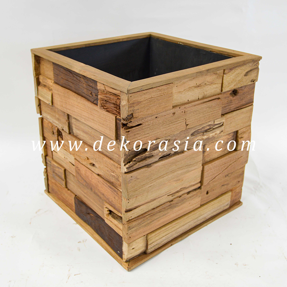 Set of Porous Wooden Planter for Home and Garden Decoration, Creative Home Decor Wood Planter - Image 1